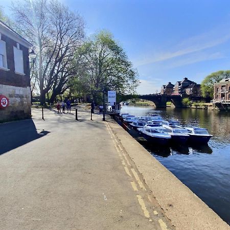The Davey Tower, Medieval Riverside House York Dış mekan fotoğraf